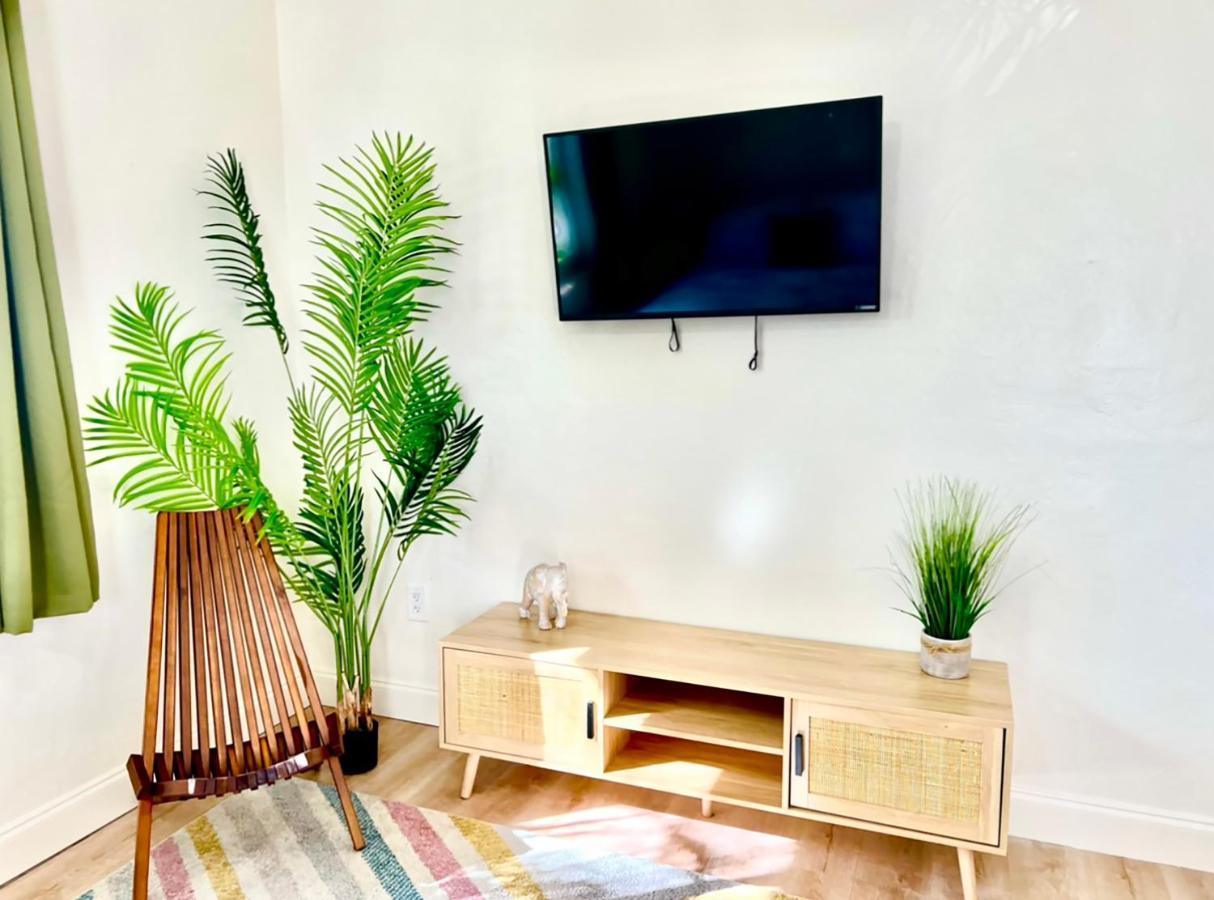 Enchanting Cozy Apartment 10 Min Away From Airport, Calle 8, Brickell, Coral Gables, The Beach And More! Miami Eksteriør bilde